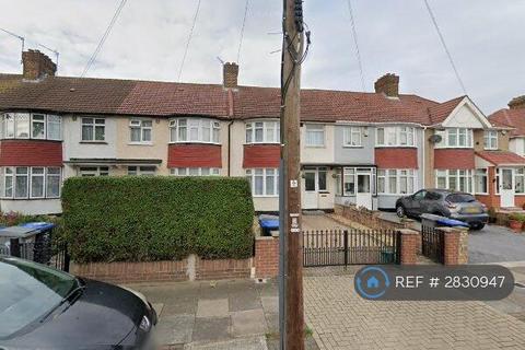 3 bedroom terraced house to rent, Wyld Way, Wembley, HA9