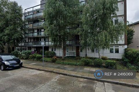 3 bedroom flat to rent, Castleton House, London, E14