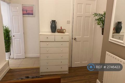 undefined, Nottingham Road, Nottingham, NG7