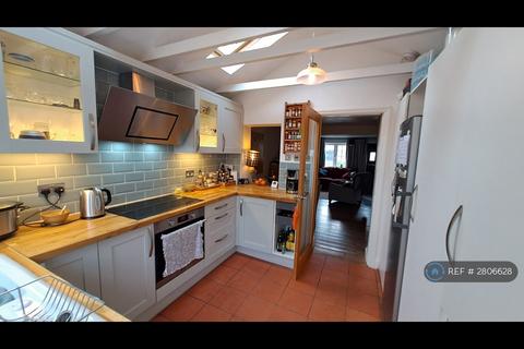 undefined, Main Street, Grendon Underwood, HP18