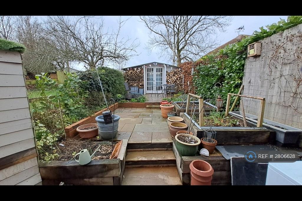 Summerhouse &amp; Garden