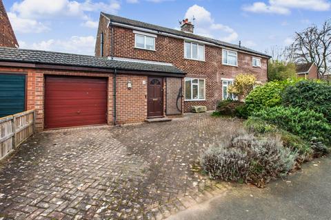 undefined, Boundary Lane South, Cuddington