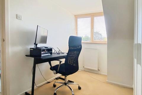 undefined, Wiltshire Drive, Wokingham, Berkshire