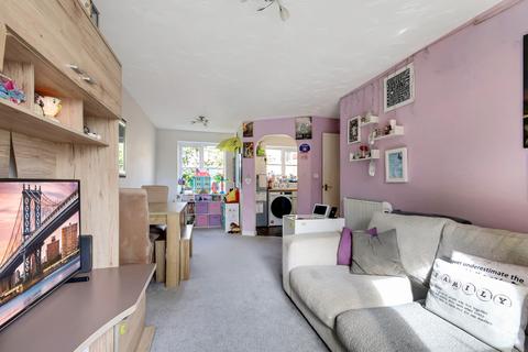 2 bedroom apartment for sale, Commodore House, Timberlog Lane, Basildon, Essex, SS14