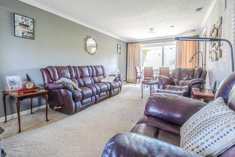 undefined, Salters Way, Bedfordshire LU6