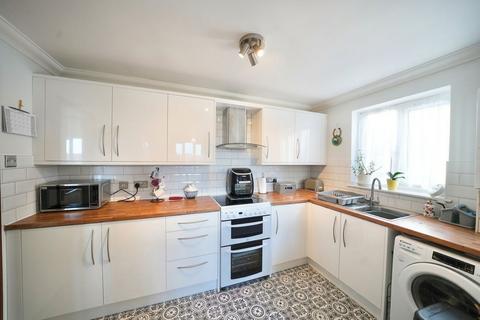 2 bedroom flat for sale, Alexandra Road, Sheringham, NR26