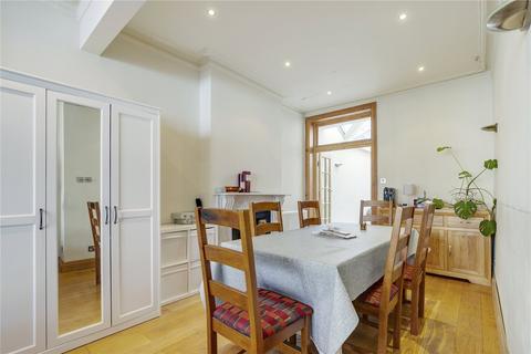 4 bedroom terraced house for sale, Mysore Road, SW11