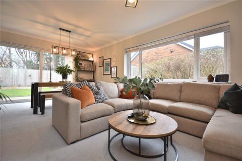 2 bedroom bungalow for sale, Ring Road, Halton, Leeds, West Yorkshire