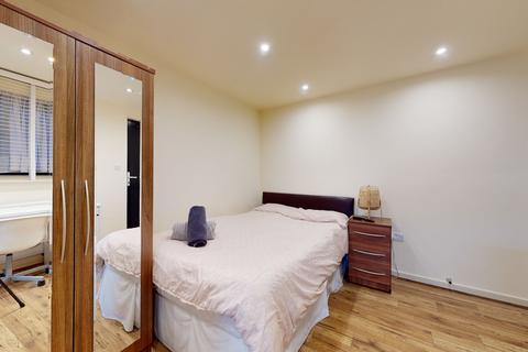 undefined, Chatsworth Road