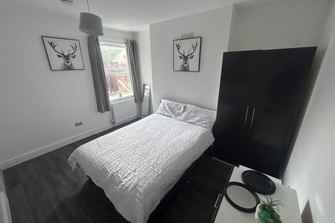 undefined, Room 2, Sydney Street, PE218NY, Boston