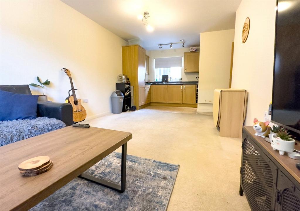 Living Room/Kitchen