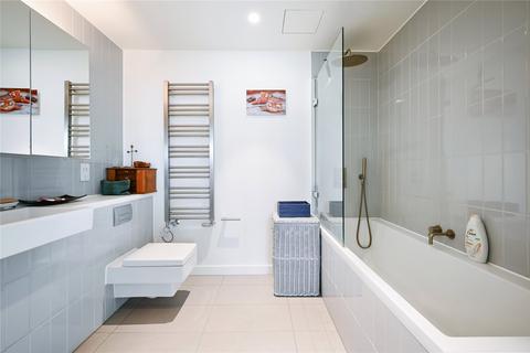 3 bedroom apartment to rent, Vauxhall Bridge Road, London SW1V
