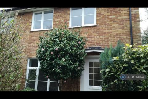 2 bedroom semi-detached house to rent, Little Dell, Welwyn Garden City, AL8