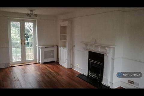 2 bedroom semi-detached house to rent, Little Dell, Welwyn Garden City, AL8