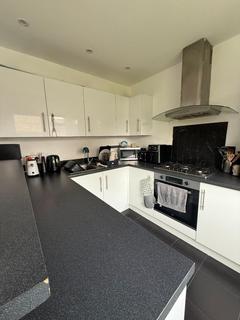 1 bedroom in a house share to rent, Limeslade road, stanford-le-hope SS17