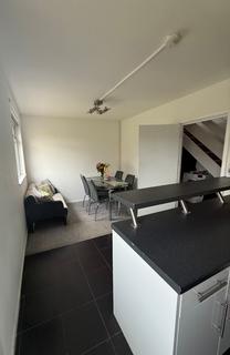 1 bedroom in a house share to rent, Limeslade road, stanford-le-hope SS17