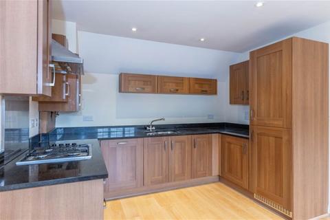 2 bedroom flat to rent, Uxbridge Road, Wendover, Aylesbury
