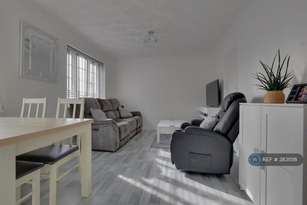 Living/Dining Room