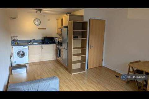 undefined, Hawkhill Close, Edinburgh, EH7