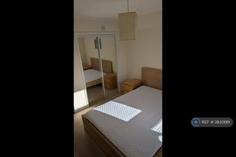undefined, Hawkhill Close, Edinburgh, EH7