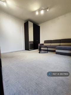undefined, Madison Heights, Hounslow, TW3