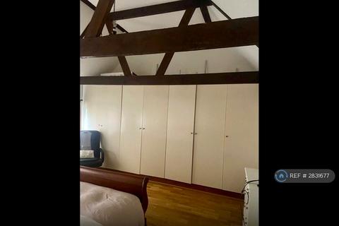 2 bedroom bungalow to rent, Tylers Causeway, Hertford, SG13