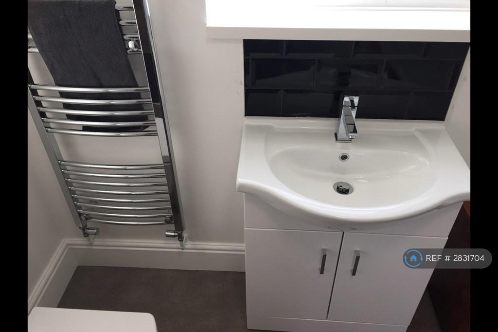Brand New Bath/Shower Rooms
