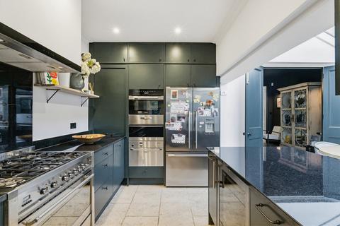 4 bedroom house to rent, Perrymead Street, SW6