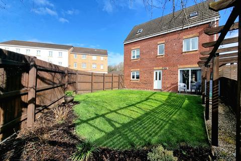 undefined, Longacres, Bridgend, CF31