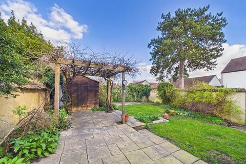 3 bedroom terraced house for sale, Churchway, Aylesbury HP17