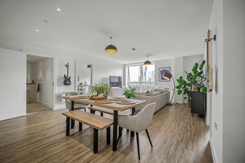 2 bedroom apartment for sale, 104 Victory Place, Dynamo Way, Gillingham, Kent, ME4 4XU