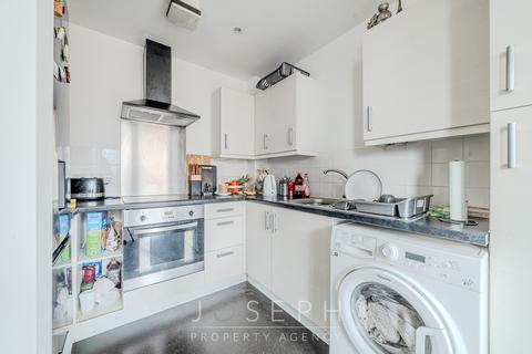 1 bedroom apartment for sale, Barnard Square, Leven Court, IP2