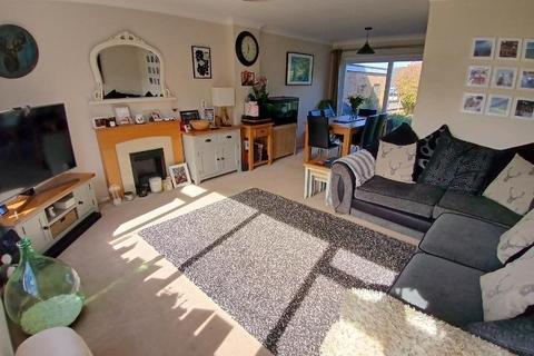 3 bedroom detached house for sale, Rydal Avenue, St Nicolas Park, Nuneaton,