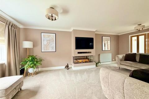 4 bedroom house for sale, Brookwood Road, Plymouth PL9