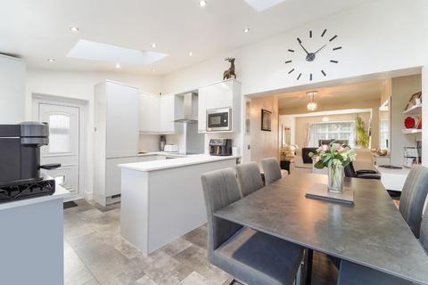 undefined, Fairlawn Grove, Banstead