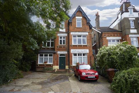 undefined, Birdhurst Rise, South Croydon CR2