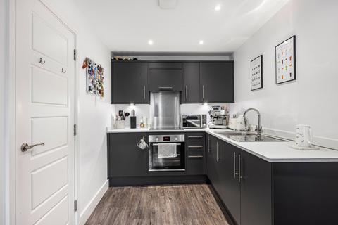 2 bedroom apartment for sale, Gloucester Place, Cheltenham, Gloucestershire, GL52 2RF