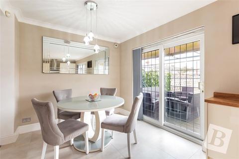 undefined, Chestnut Avenue, Hornchurch, RM12