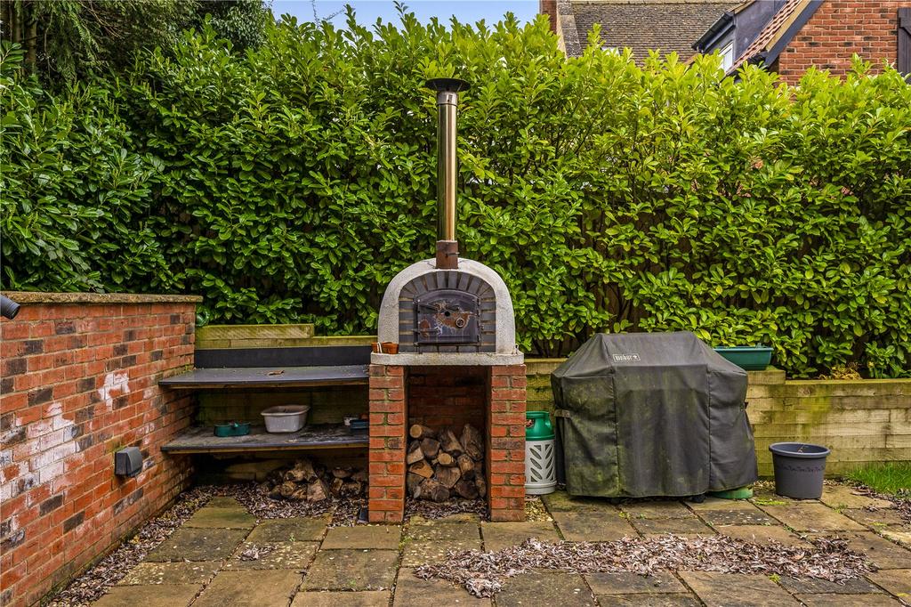 Pizza Oven