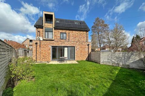 4 bedroom detached house for sale, Milton Drive, Timperley