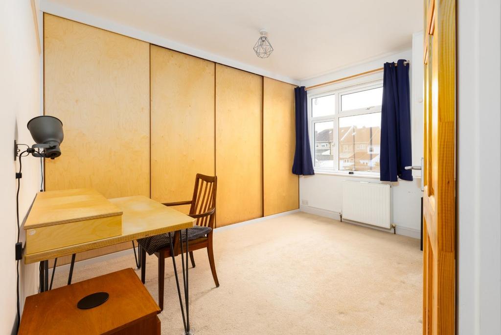 18 Lindsay Road-5.jpg
