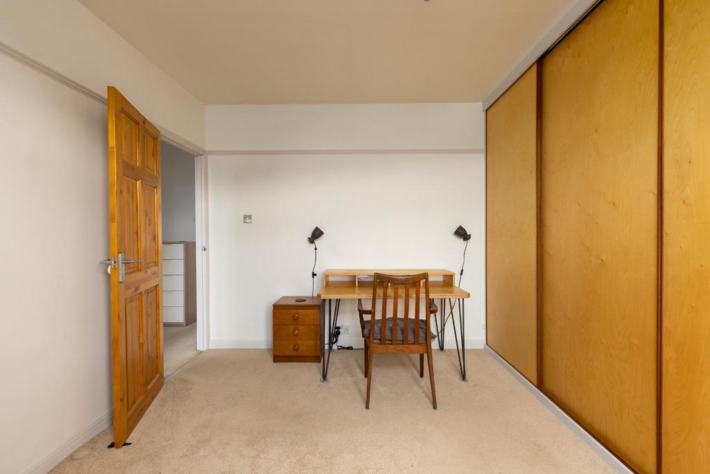18 Lindsay Road-6.jpg