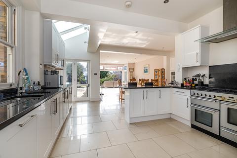 undefined, King Edwards Grove, Teddington, TW11