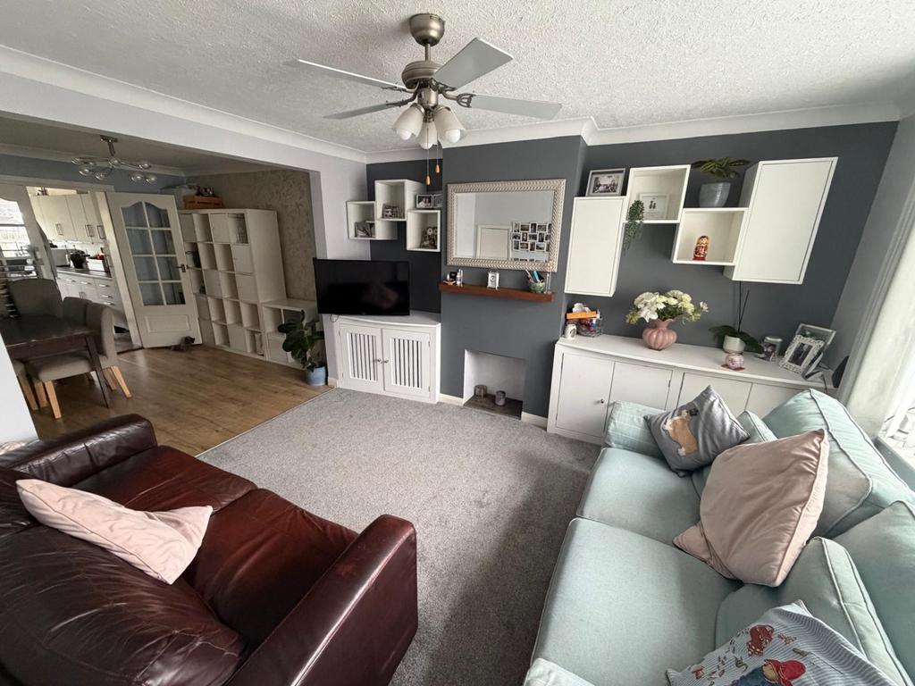 Lounge 2