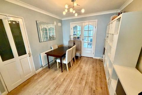 3 bedroom terraced house for sale, Warwick Avenue, Egham, Surrey, TW20