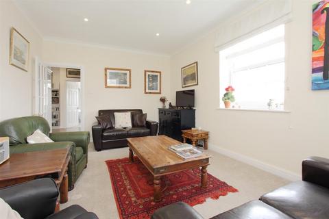 undefined, The Close, Salisbury