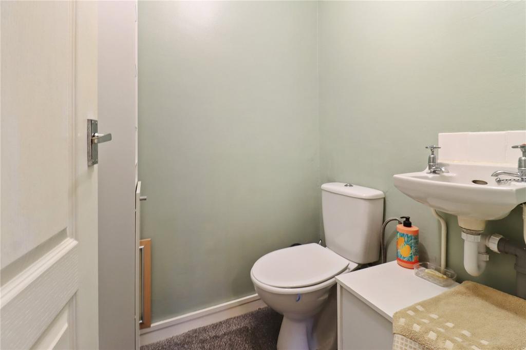 Wc/Cloak