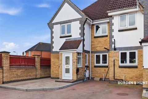 Priory Mews, Hornchurch, RM11