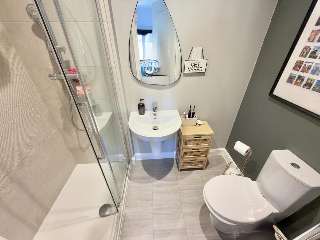 Ensuite