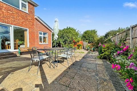 undefined, Eton Close, Leicester